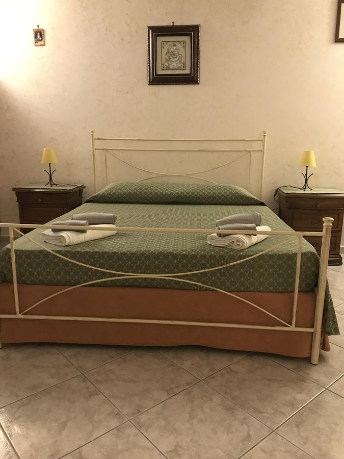 B&B Garzia Марінелла Екстер'єр фото